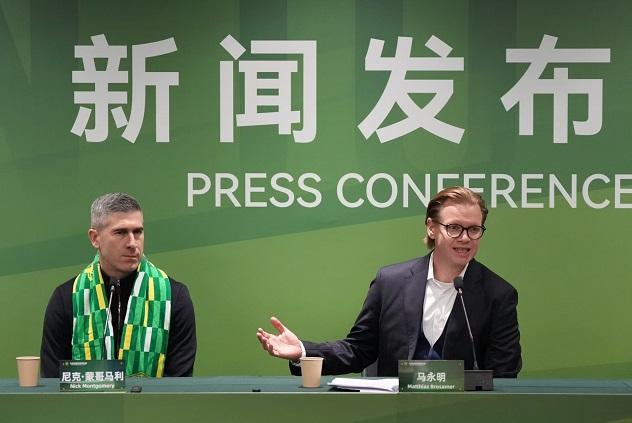 开云APP-国安新帅和新任体育总经理携手亮相 主帅表态有信心走好全新旅程