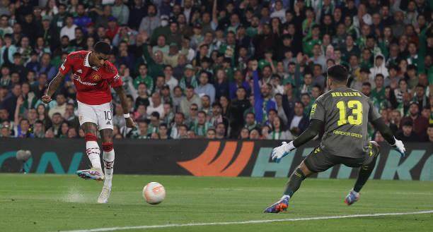 开云APP-【欧联杯】拉什福德世界波！曼联1比0客胜贝蒂斯