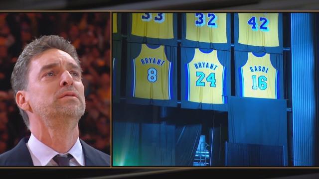 1678283922528070591.jpg 开云体育下载-加索尔球衣退役激励浓眉,他扛起球队杀到西部第九