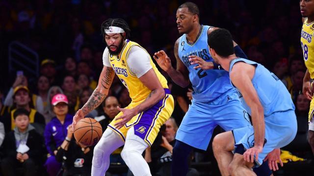 1678283962884050787.jpg 开云体育下载-加索尔球衣退役激励浓眉,他扛起球队杀到西部第九