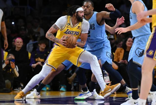 1678283978161091091.jpg 开云体育下载-加索尔球衣退役激励浓眉,他扛起球队杀到西部第九