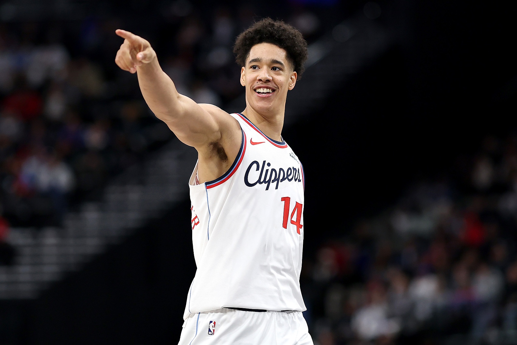 开云体育下载-卢：尼德豪泽的防守能改变比赛 他接下来需多投篮&amp;多参与挡拆外弹