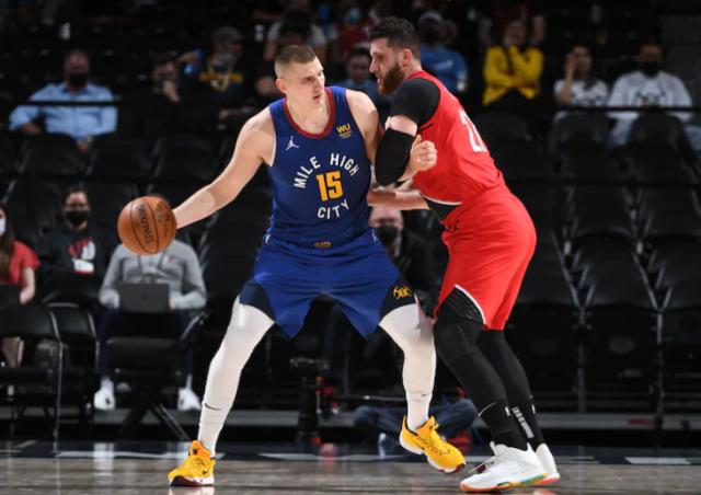 开云-两极反转！约基奇传球被锁 开拓者凭团队斩开门红